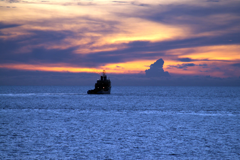 Slæbning-mod-solnedgang.jpg